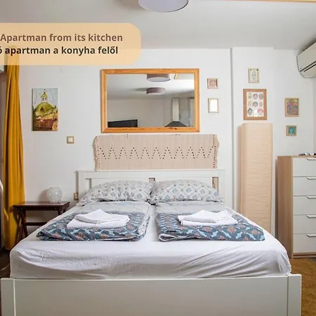 Tulip Guest house Vac