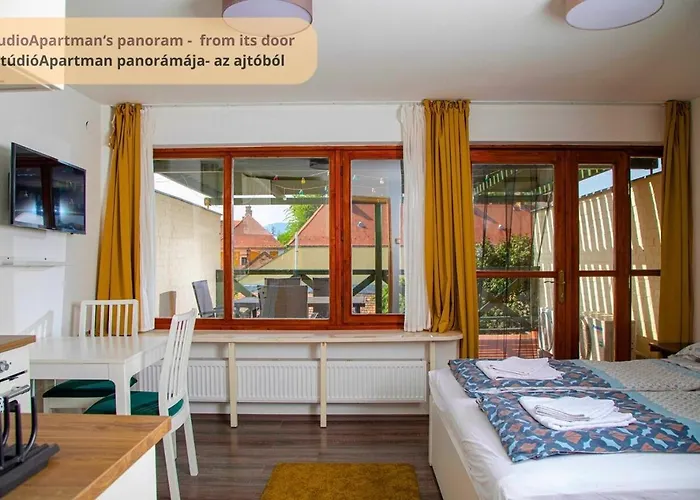 Guest house Tulip Vac